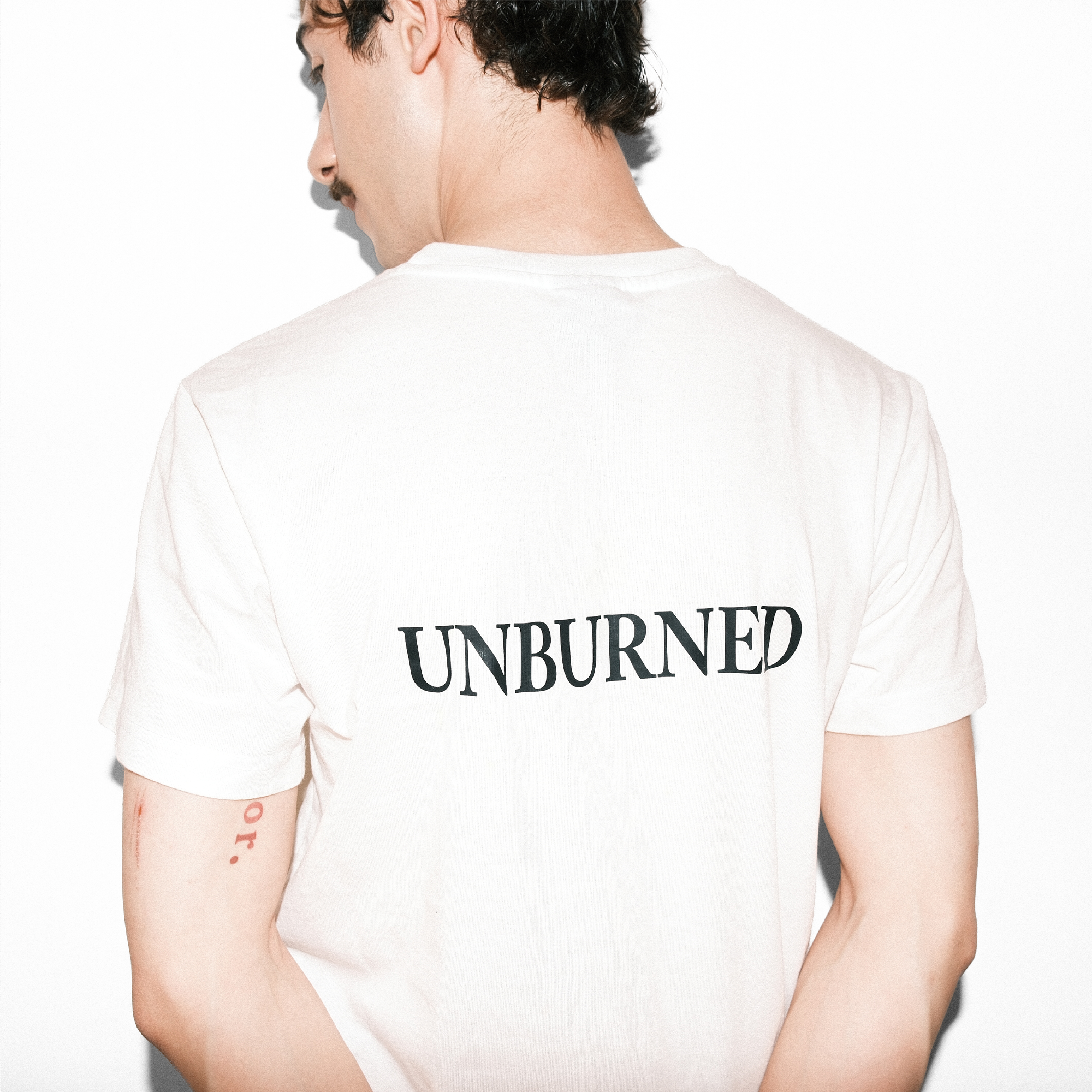 UNBURNED - T-SHIRT